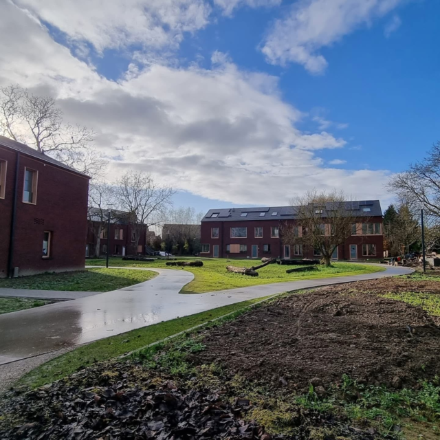 D458 CEAB DADC 466 F 90 F2 A9533 F1 B3 AA3