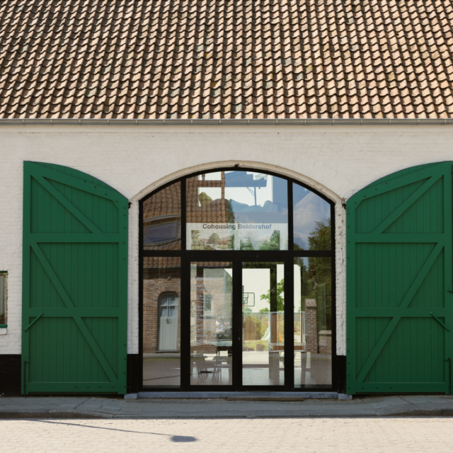 COHOUSING 202505 6 X8 A2963 WEB