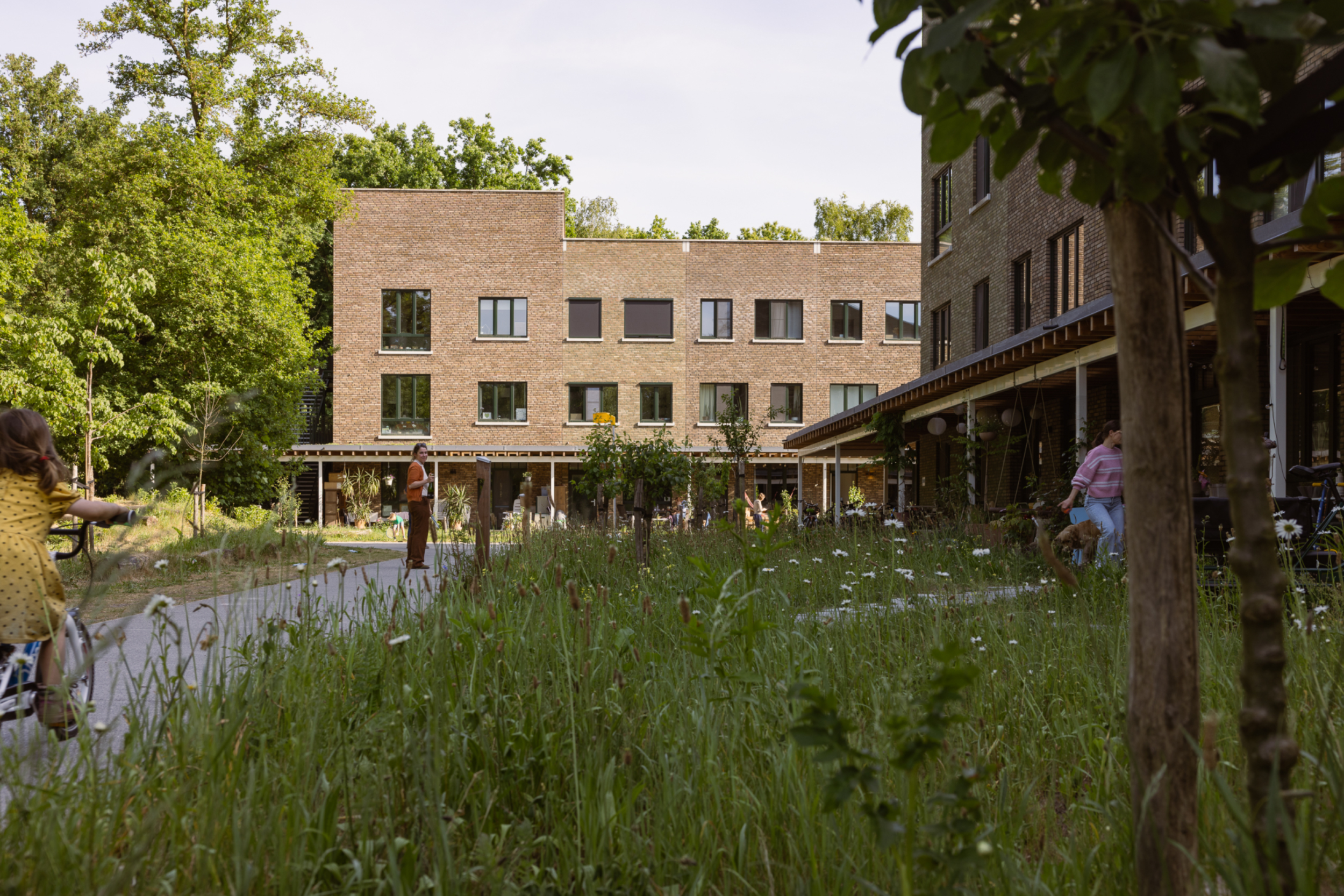 COHOUSING 202505 6 X8 A5043 WEB