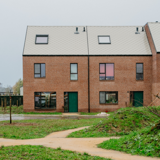 Yatta L kortenberg deurne 81