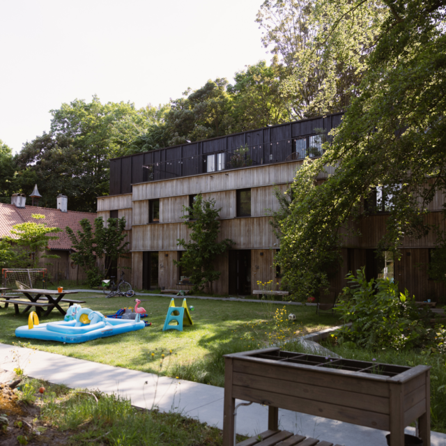 COHOUSING 202505 6 X8 A4902 WEB