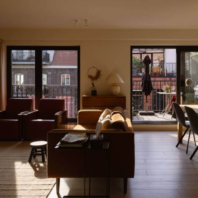Woonkamer in cohousing Tuin van Padua in Gent door Cohousing Projects